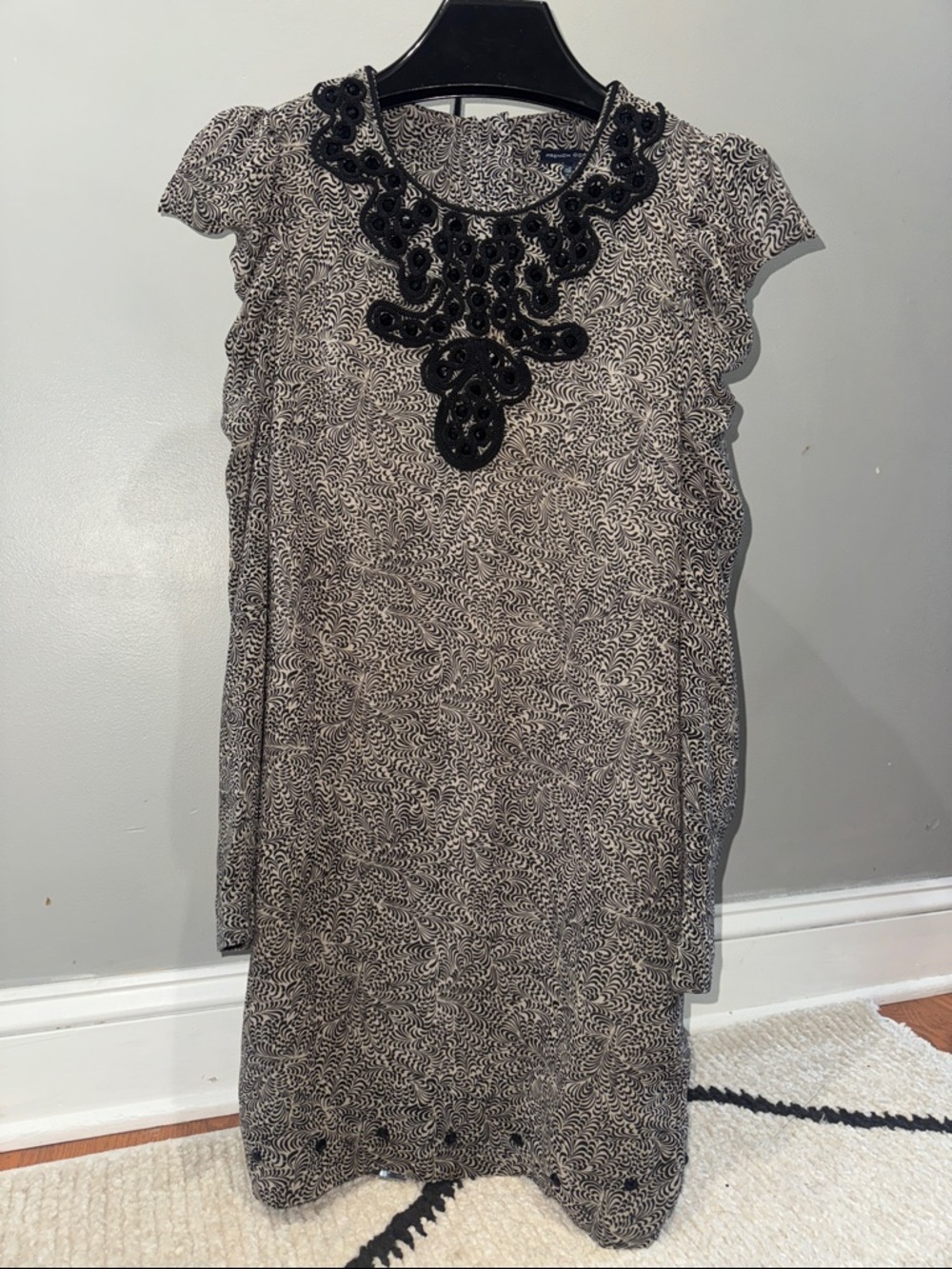 French ConnectionBeaded bub Black & White Print Long Sleeve Dress US 6